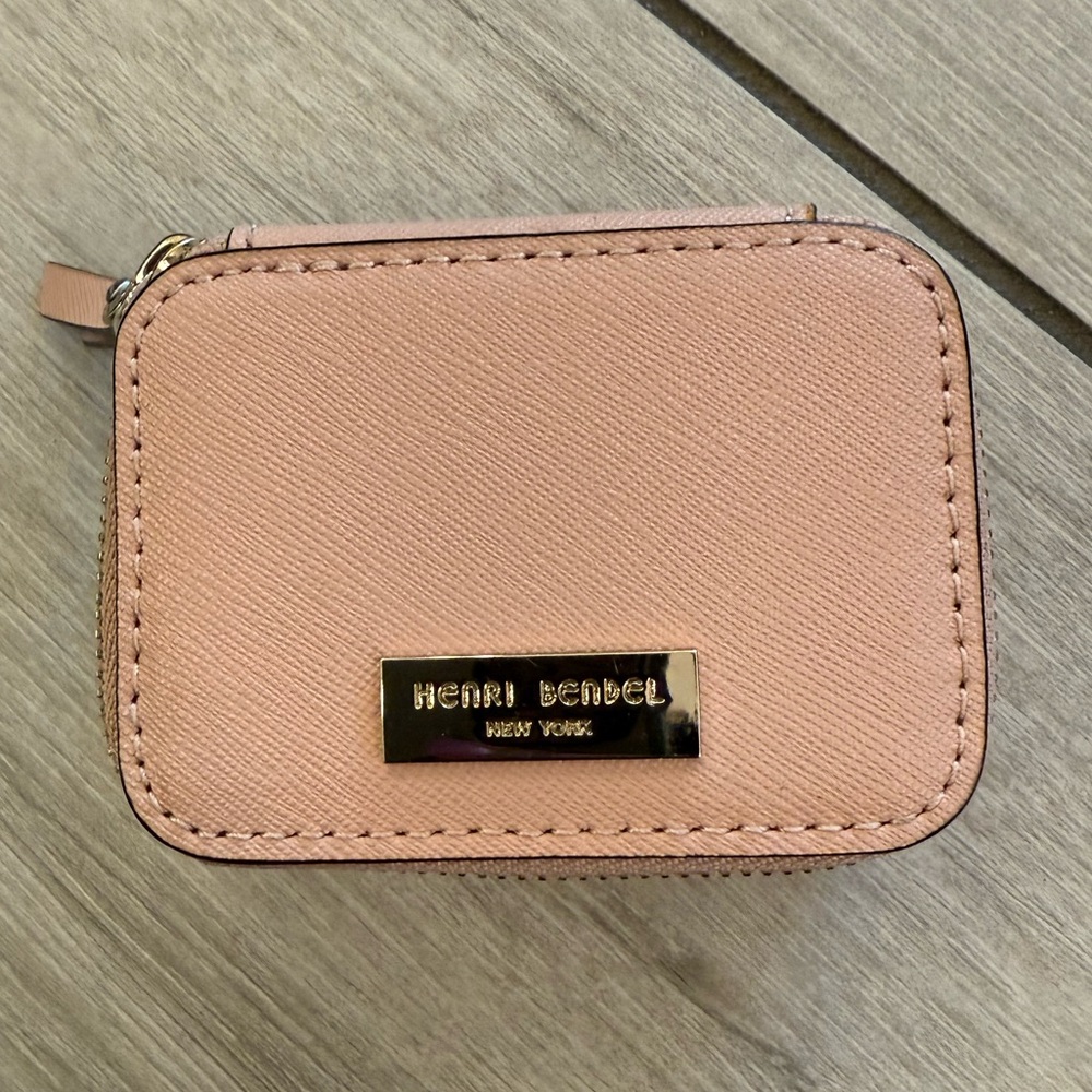 Henri Bendel West 57th Pill Case in Blush Genuine Saffiano Leather
